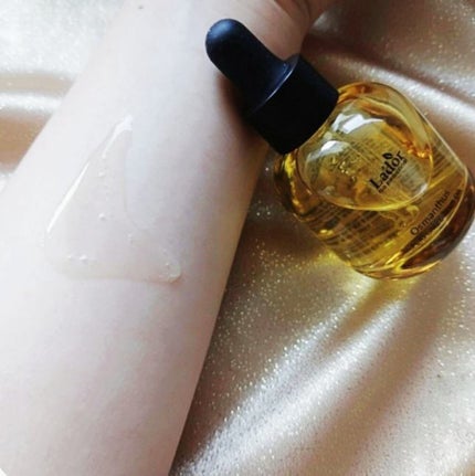 パフュームヘアオイル オスマンサス/La'dor/ヘアオイルを使ったクチコミ(3枚目)