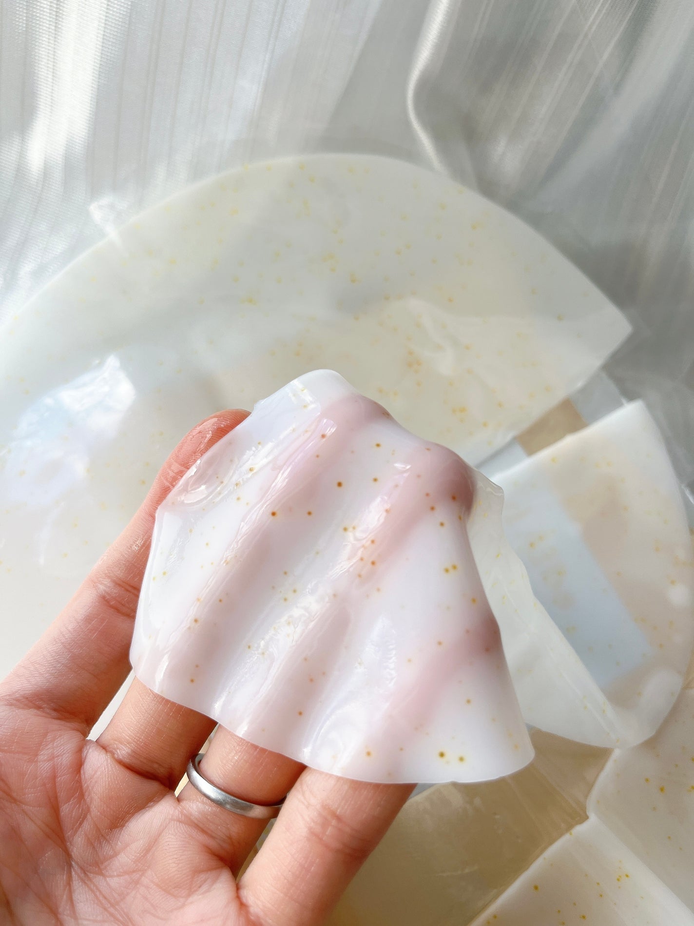 ビタカプセルエイジングケアハイドロゲルマスク/ダルバ/シートマスク・パックを使ったクチコミ(3枚目)