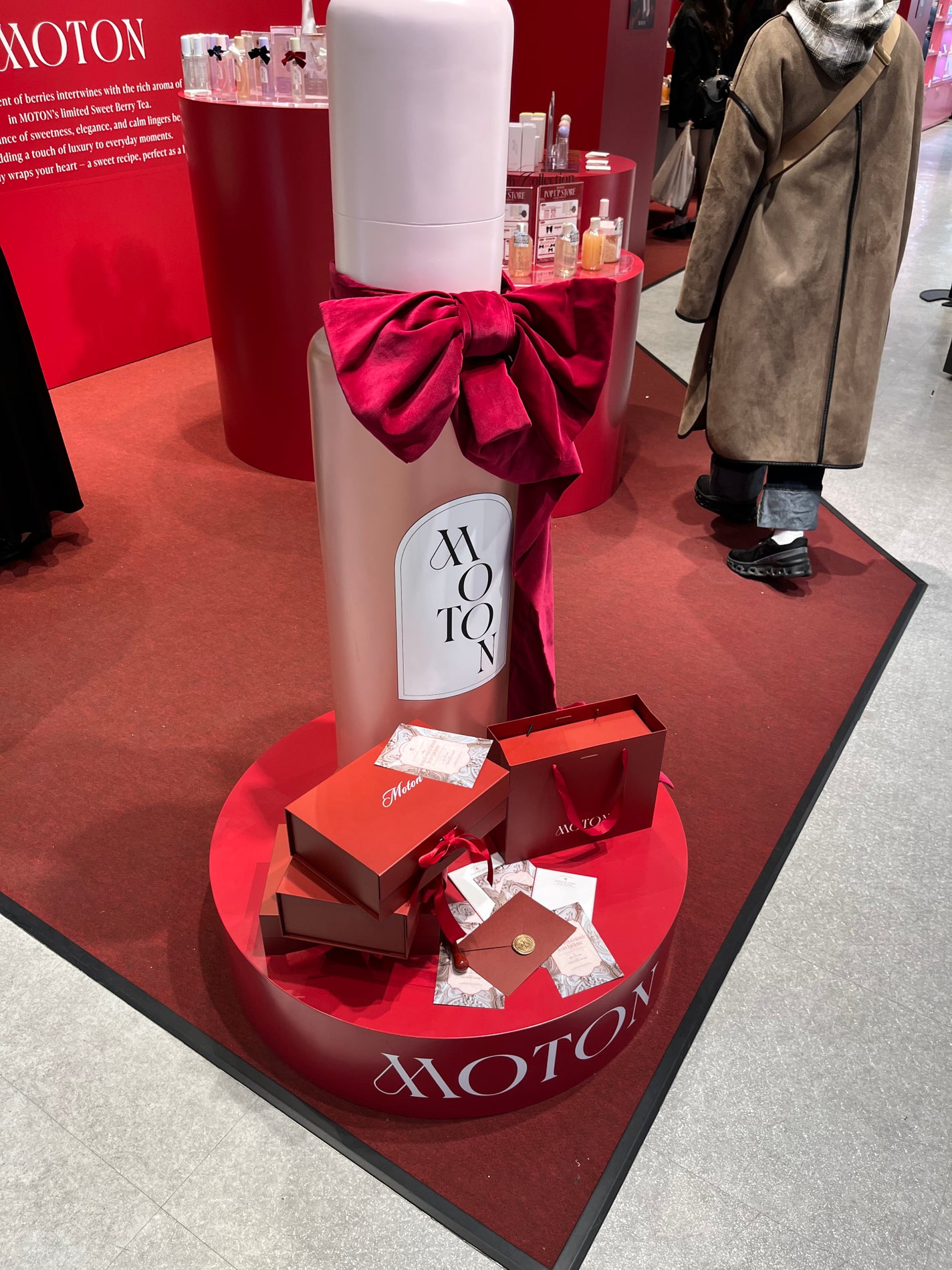 蜜肌ぷるつやシャワーオイル TWILIGHT JOURNEY/MOTON/ボディソープを使ったクチコミ(2枚目)