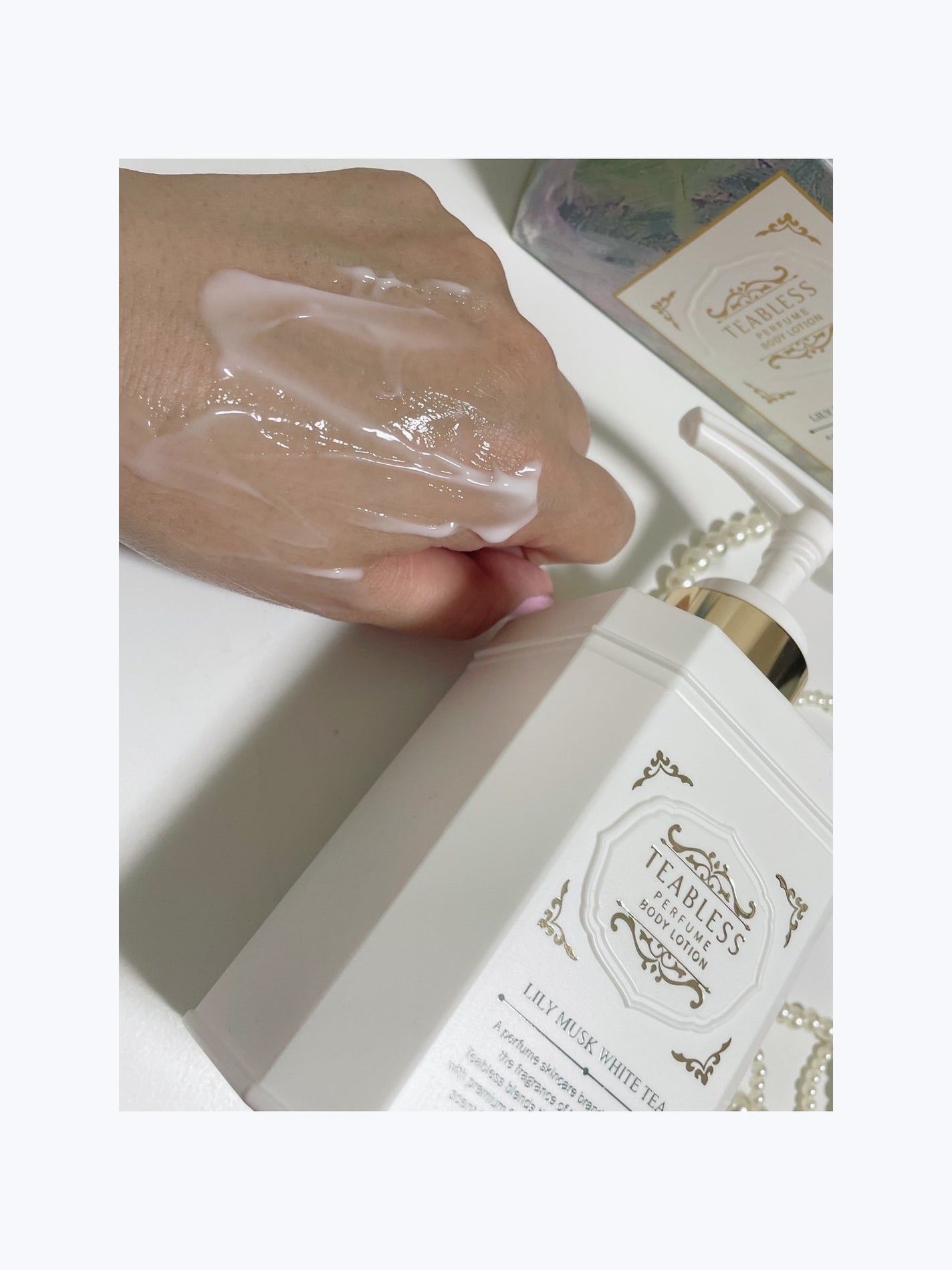 パフュームボディローション リリィムスクホワイトティー/TEABLESS/ボディローションを使ったクチコミ(3枚目)