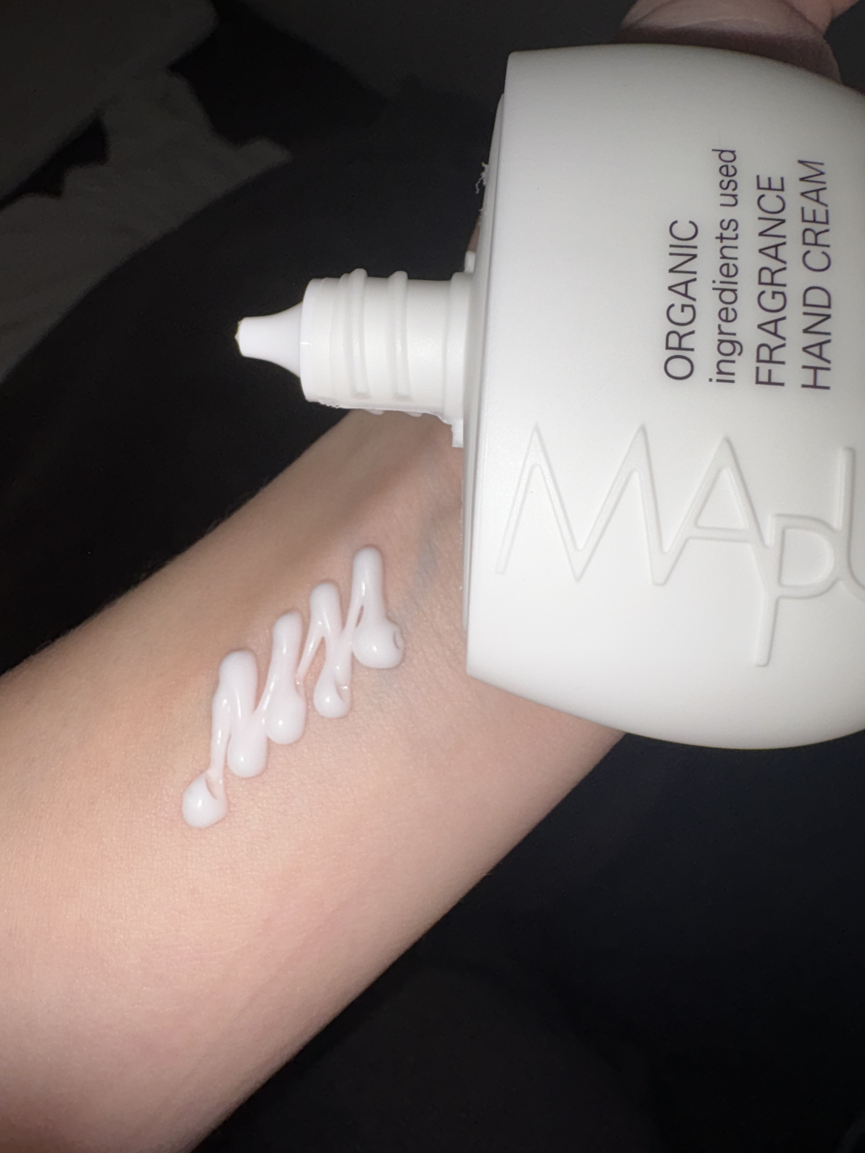 オーガニックフレグランスハンドクリーム MAPUTI/MAPUTI/ハンドクリームを使ったクチコミ（2枚目）