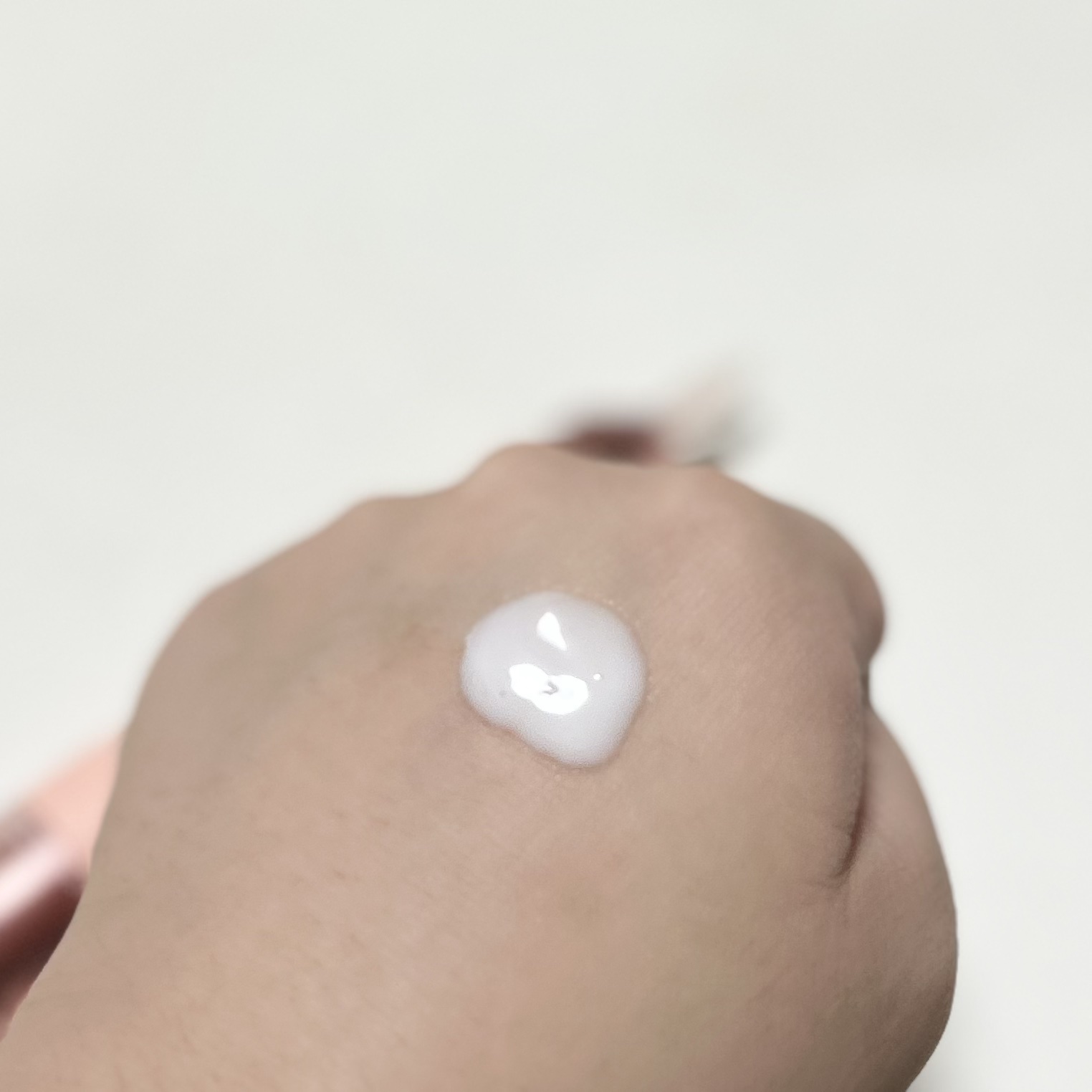 コラーゲングローブースターセラム/MEDICUBE/美容液を使ったクチコミ（2枚目）