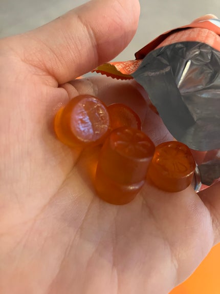 【フォロバ100%】ぱるぱる on LIPS 「@donga_official.jp#メガ割り 大量買いグミビ..」(2枚目)