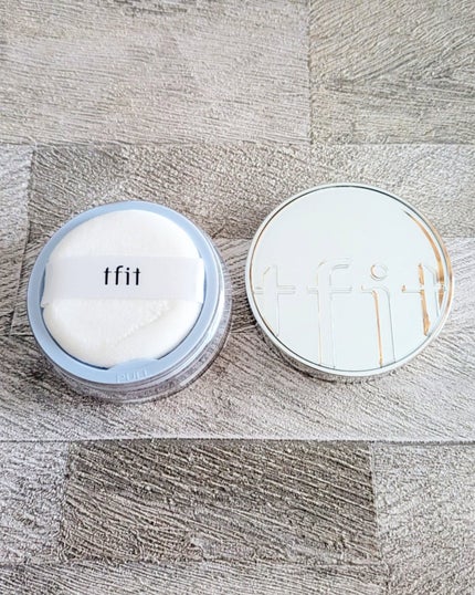 トランスルーセントセットエッセンシャルパウダー/TFIT/ルースパウダーを使ったクチコミ(2枚目)