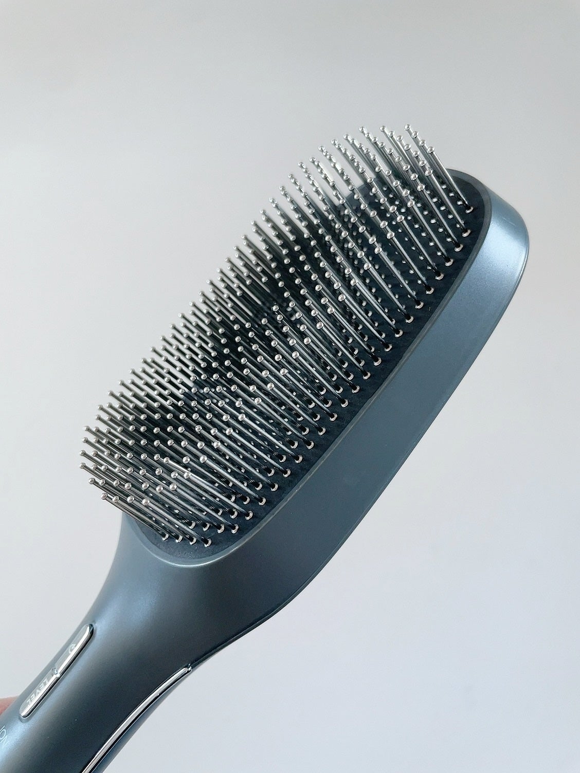 スカルプD ネクストプラス スタイルエレブラシ/アンファー(スカルプD)/ヘッドマッサージャーを使ったクチコミ(4枚目)