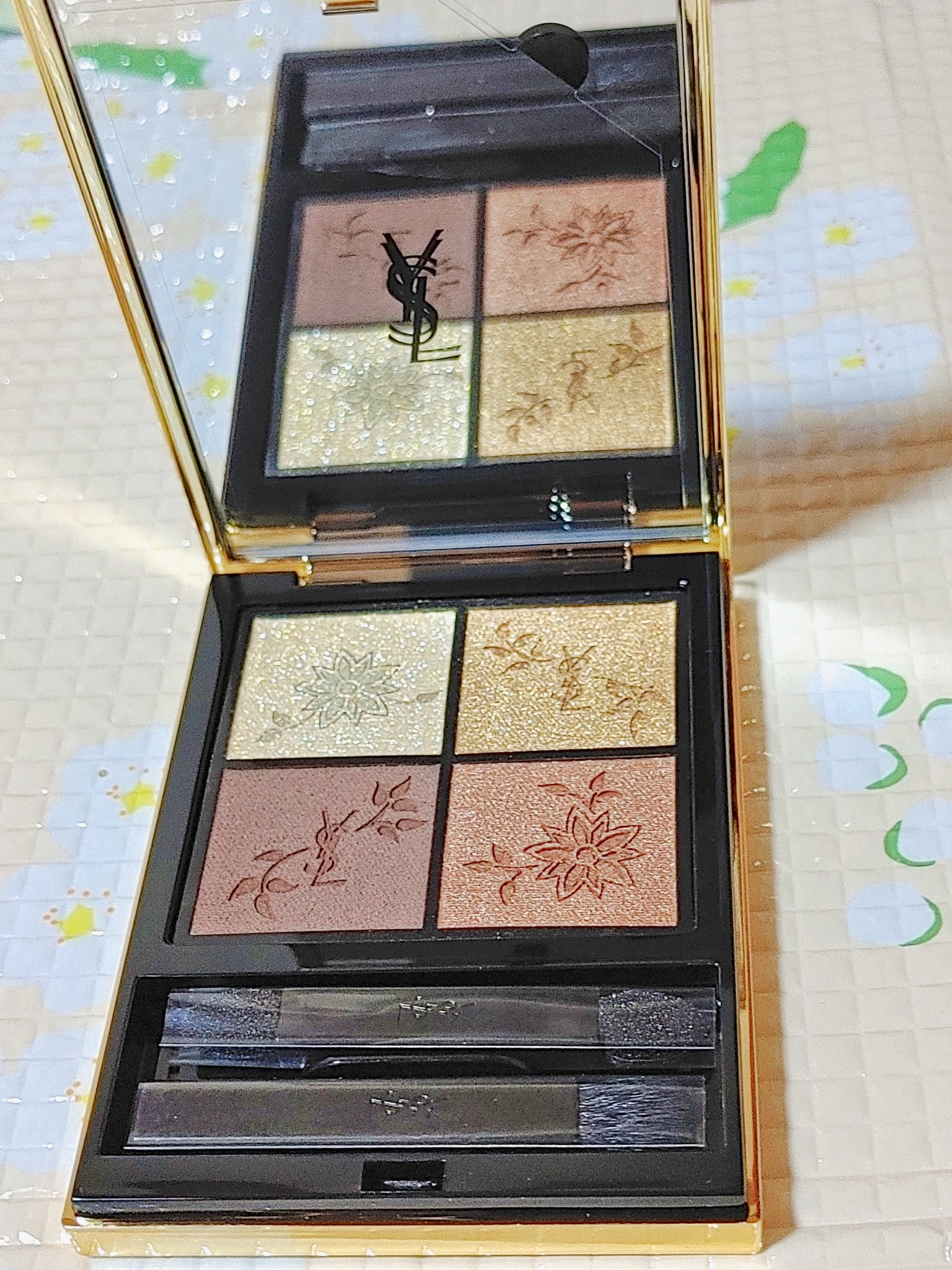 クチュール ミニ クラッチ/YVES SAINT LAURENT BEAUTE/アイシャドウパレットを使ったクチコミ（2枚目）