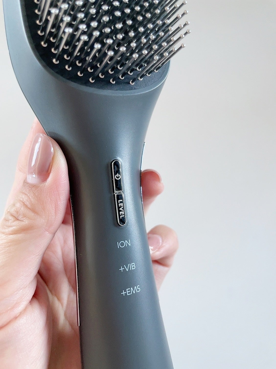 スカルプD ネクストプラス スタイルエレブラシ/アンファー(スカルプD)/ヘッドマッサージャーを使ったクチコミ(3枚目)