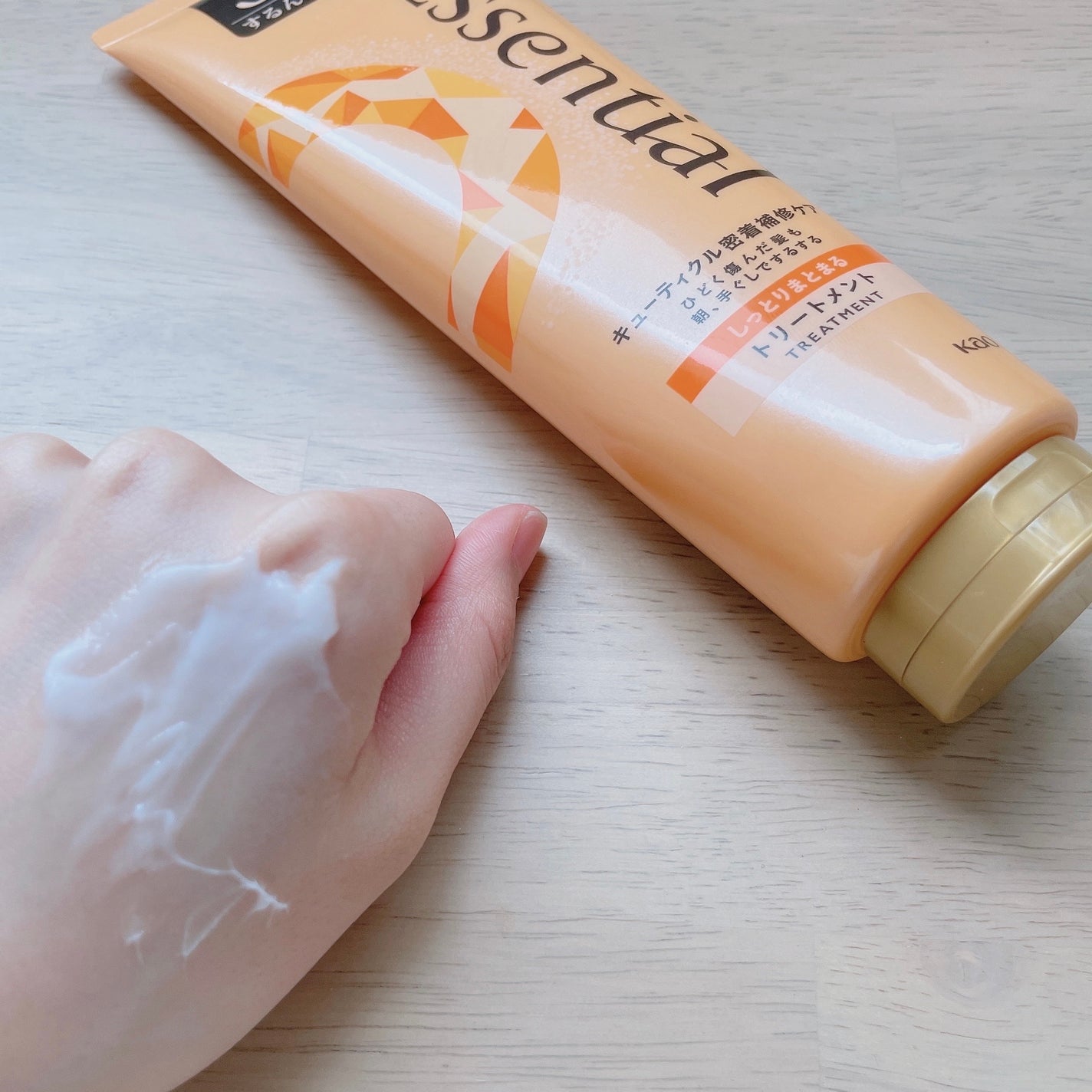 しっとりまとまる トリートメント/エッセンシャル/洗い流すヘアトリートメントを使ったクチコミ(5枚目)