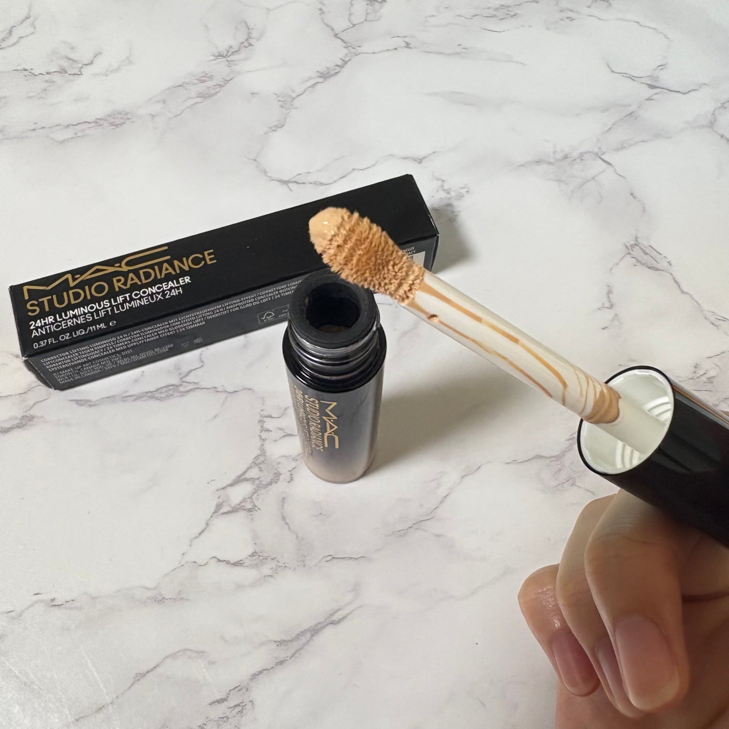 スタジオ ラディアンス 24 ルミナス コンシーラー/M・A・C/リキッドコンシーラーを使ったクチコミ(2枚目)