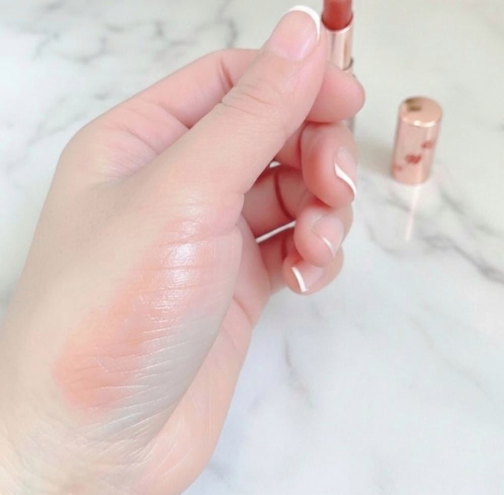 サクラヴェールリップ/パラドゥ/リップクリームを使ったクチコミ(3枚目)