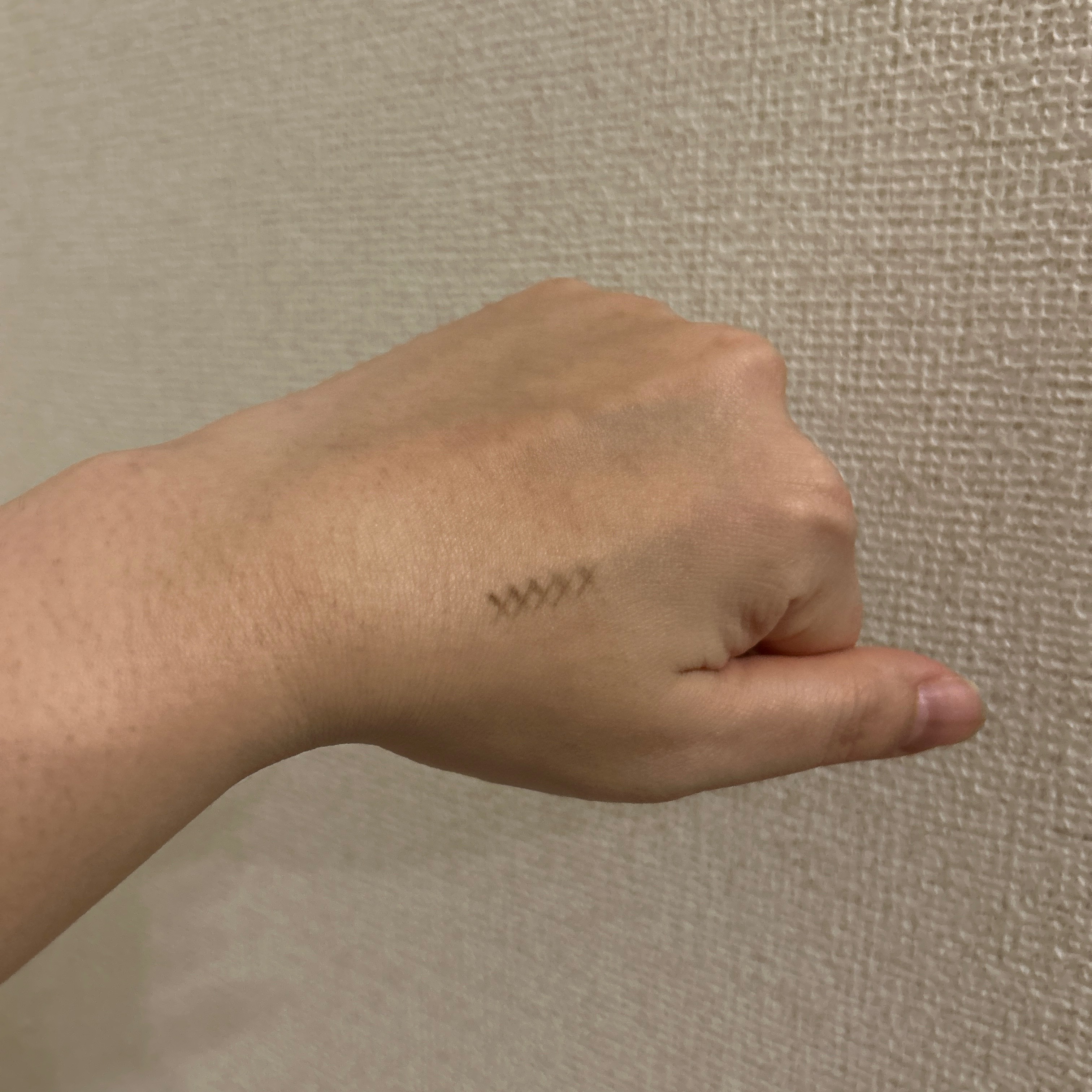 ブラシ付きアイブロウ繰り出し 04 ディープブラウン/CEZANNE/アイブロウペンシルを使ったクチコミ（2枚目）