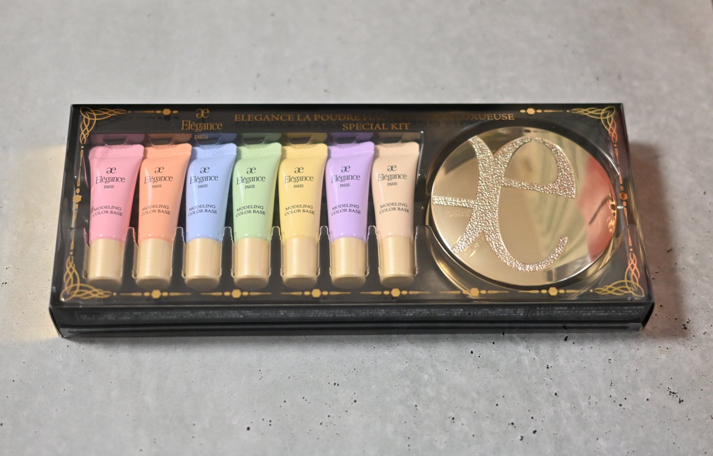 エレガンス ラ プードル オートニュアンス リクスィーズ/Elégance/プレストパウダーを使ったクチコミ(3枚目)