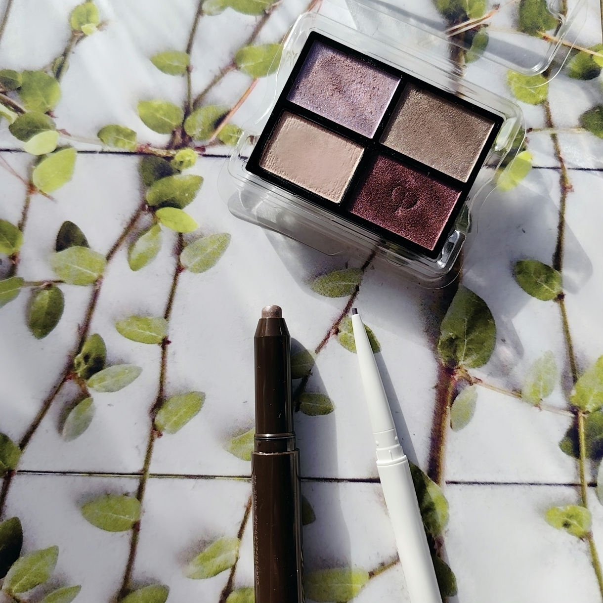 グリームオンフィットシャドウ/excel/スティックアイシャドウを使ったクチコミ（1枚目）