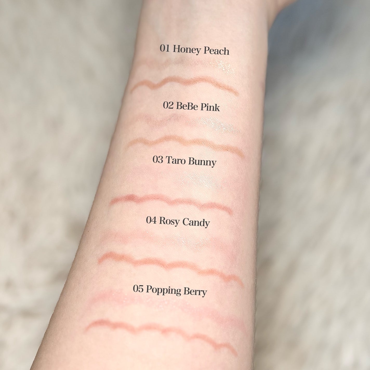 カラープレイデュアルライナー/2aN/スティックアイシャドウを使ったクチコミ(4枚目)