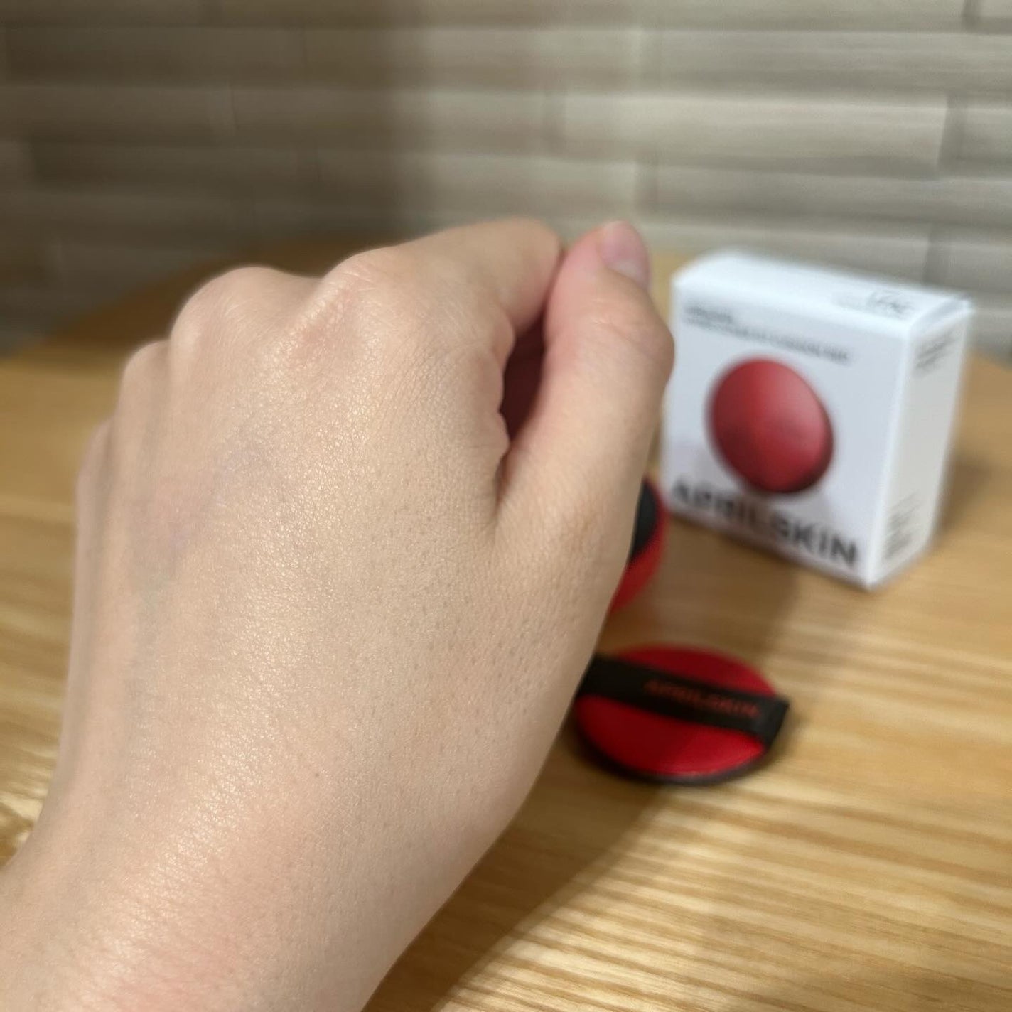 ハイパーカバーフィットクッション red/APRILSKIN/クッションファンデーションを使ったクチコミ(6枚目)