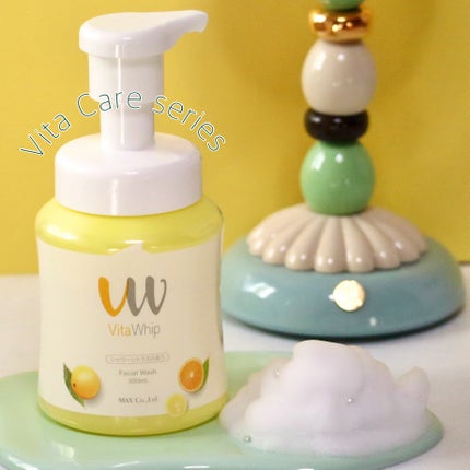 マックス 泡の洗顔料ビタホイップのクチコミ「もこっ♡って出した瞬間に笑顔になる、Vita Whip(ビタホイップ)の泡洗顔🫧💛
ホイップみ.....」(1枚目)