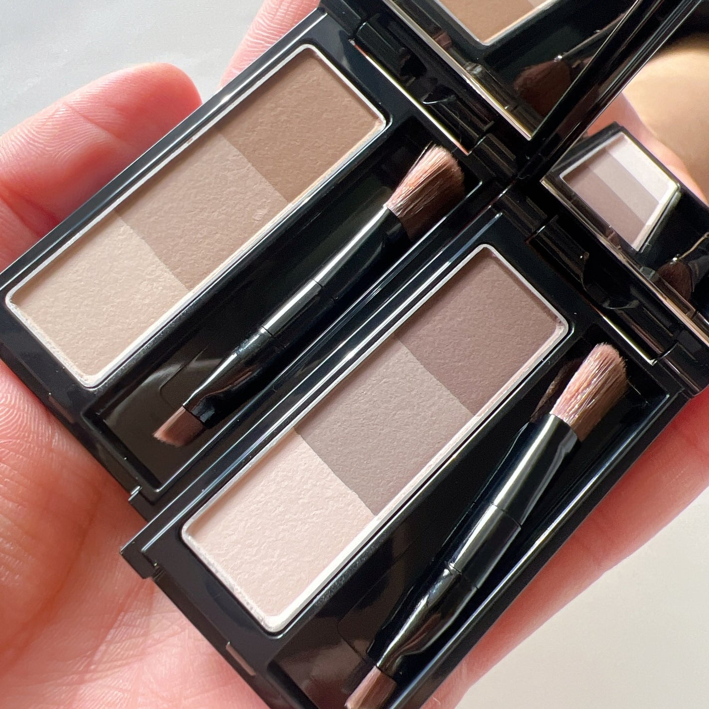 ケイト デザイニングアイブロウ3D/KATE/パウダーアイブロウを使ったクチコミ(3枚目)