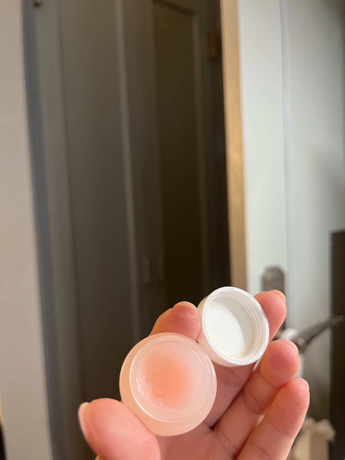 舞妓さんのリップクリーム/MAMY SANGO COSMETICS/リップケアを使ったクチコミ(2枚目)