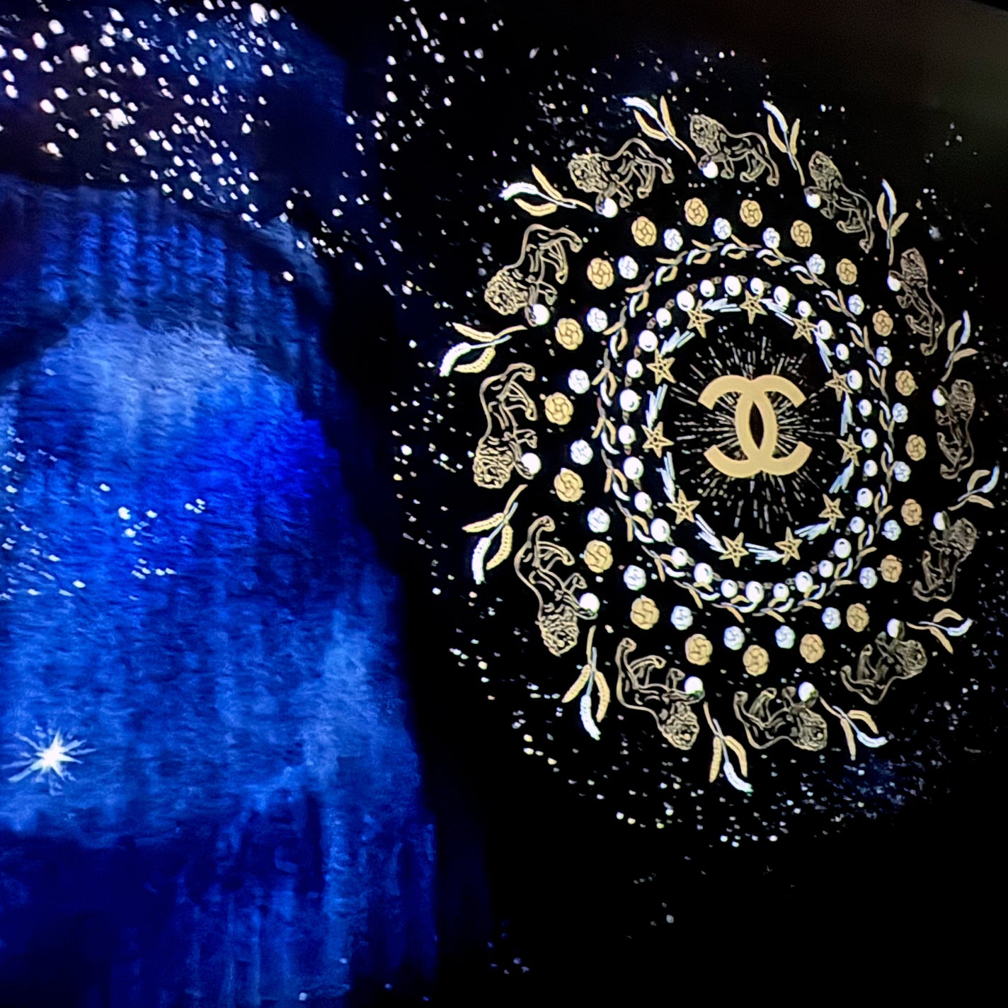 さくや@コスメ垢さんフォロバ100 on LIPS 「シャネルのポップアップストアに行ってきました!夜の星空をテーマ..」(4枚目)