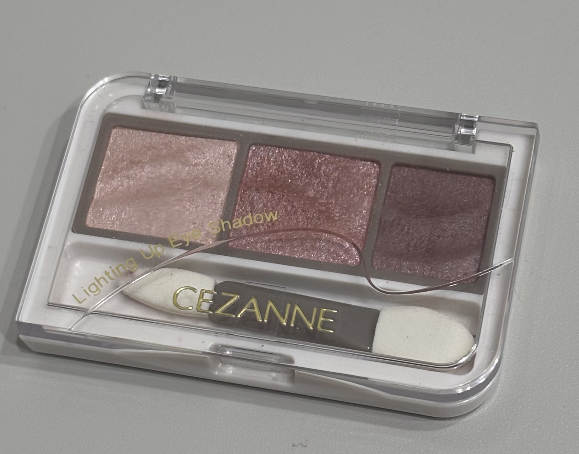 ライティングアップアイシャドウ/CEZANNE/アイシャドウを使ったクチコミ（1枚目）