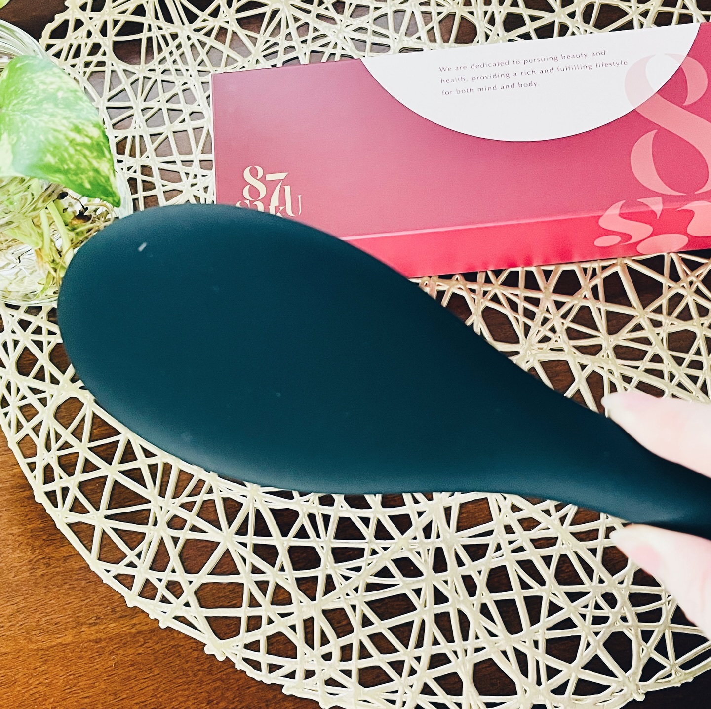 87saku ハナサク デタングリングブラシ/87saku/ヘアブラシを使ったクチコミ（3枚目）