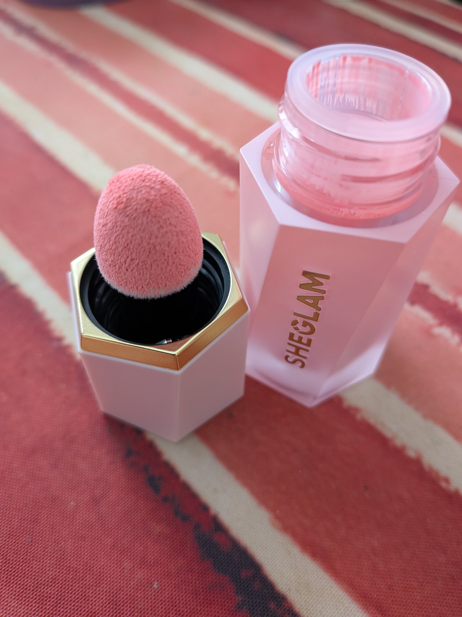 シーグラム カラーブルーム リキッドブラッシュ/SHEGLAM/リキッドチークを使ったクチコミ（1枚目）