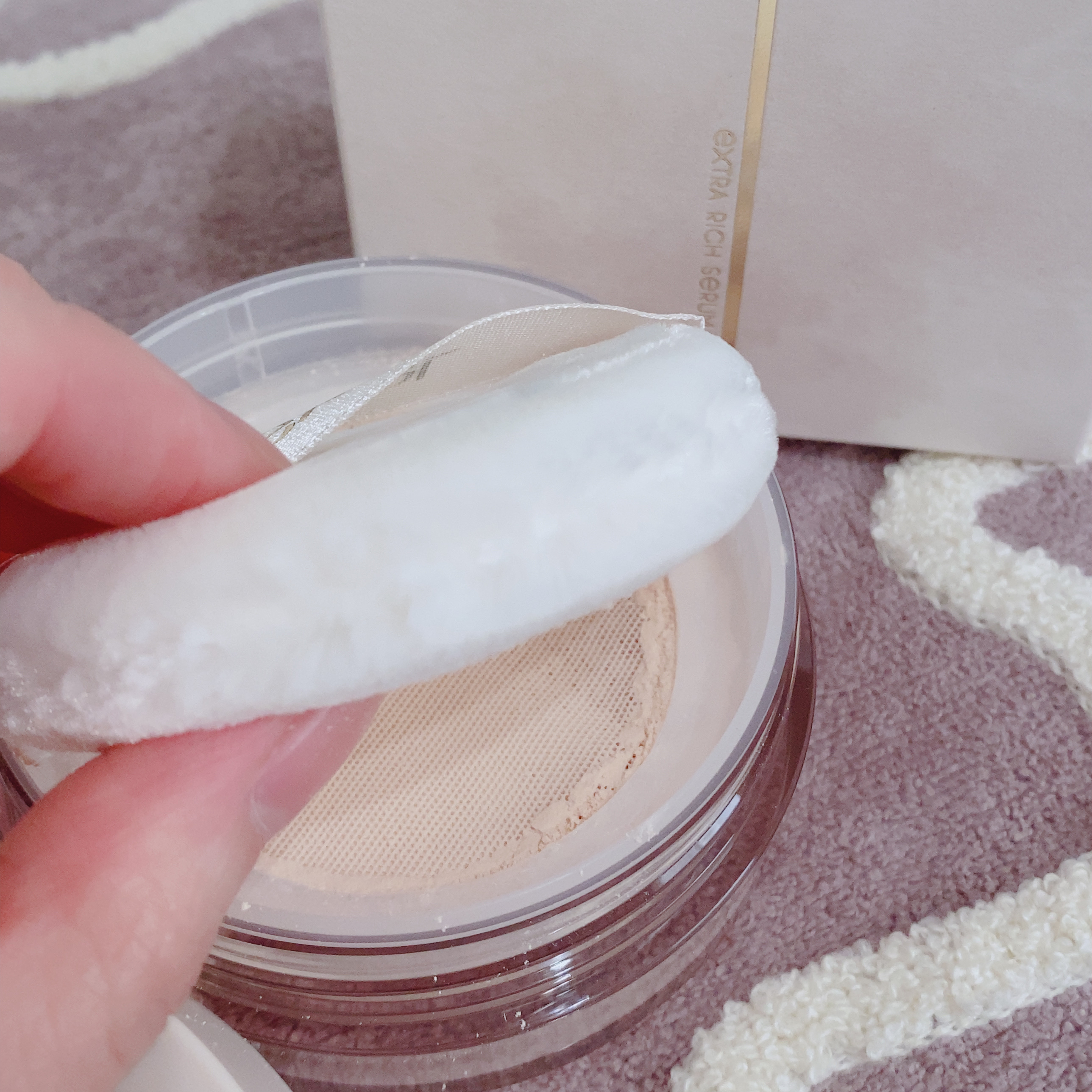 エクストラリッチ セラムインパウダー/excel/ルースパウダーを使ったクチコミ（2枚目）