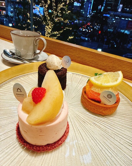 あずみ♡投稿ある方インスタもフォロバ♡ on LIPS 「渋谷のロクシタンカフェで行われた、ロクシタンのクリスマス会にご..」(4枚目)