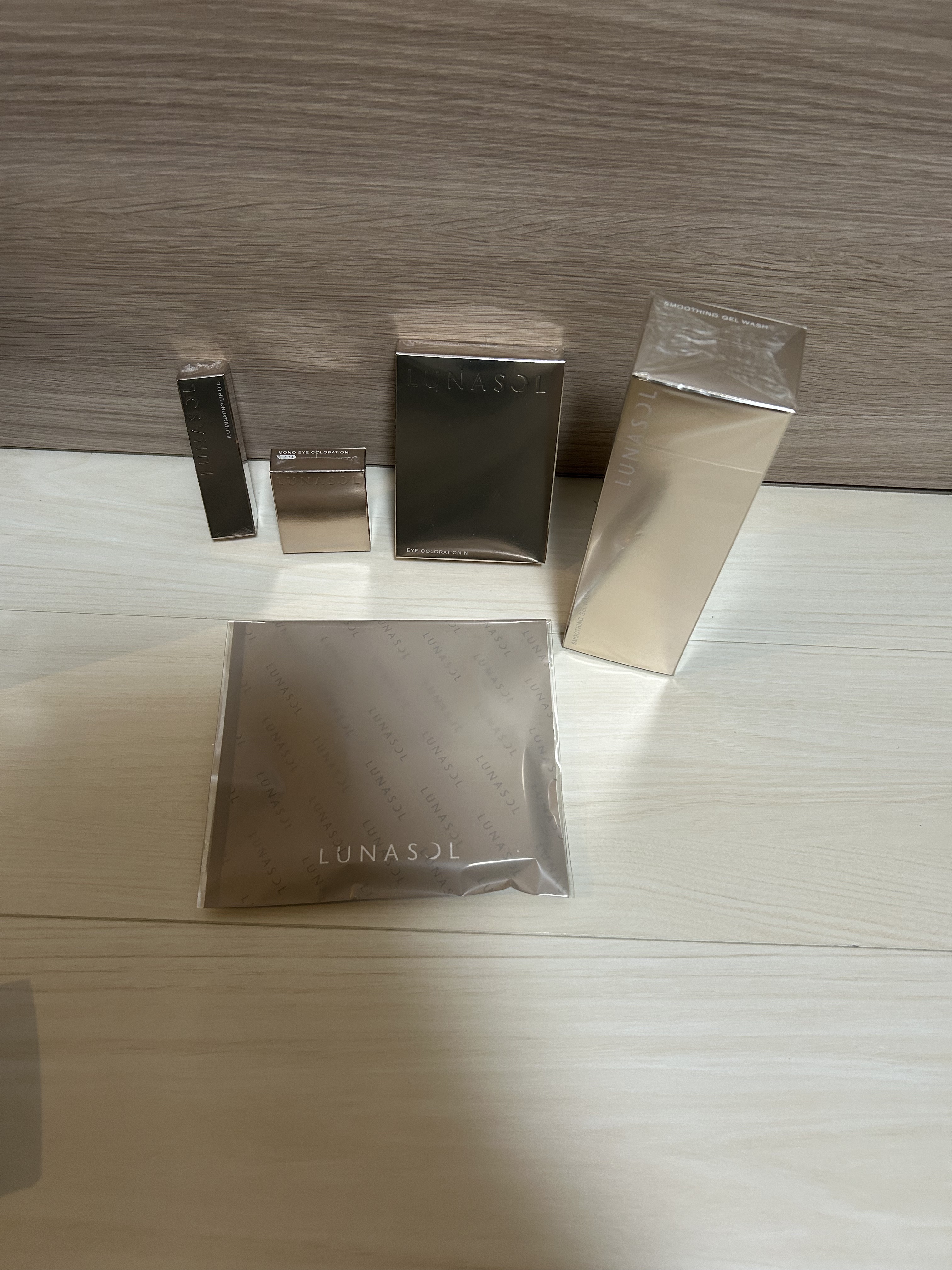 キャンドルライトジュレティント/LoNLy /リップティントを使ったクチコミ（2枚目）