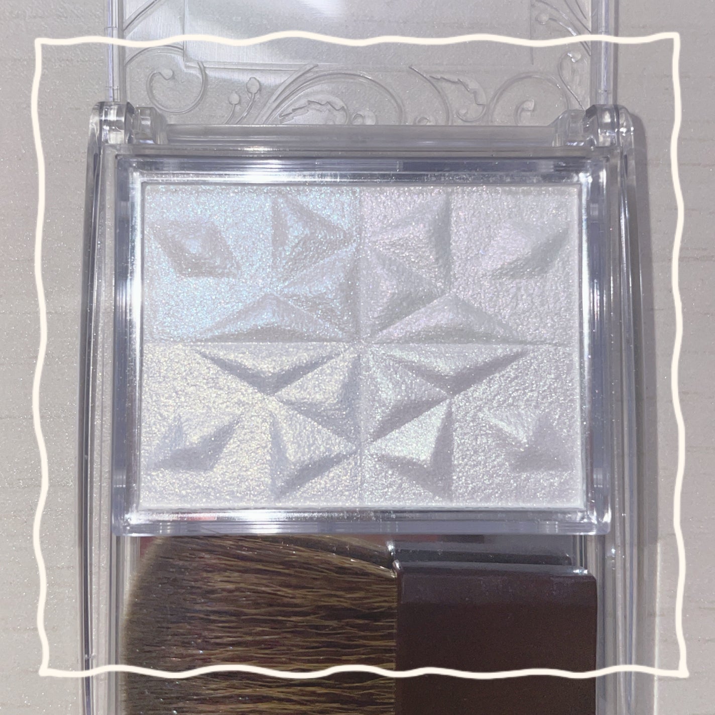 パールグロウハイライト SP3/CEZANNE/ハイライトを使ったクチコミ(3枚目)