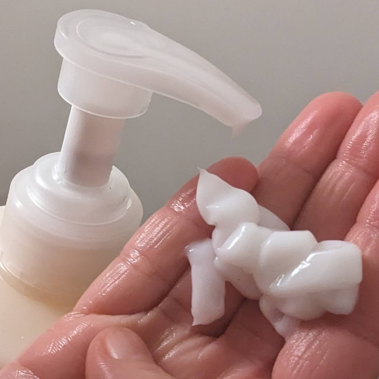 ハニー&マカデミア シャンプー&トリートメント『ウェディングブーケの香り』/KUNDAL/市販シャンプーを使ったクチコミ(4枚目)