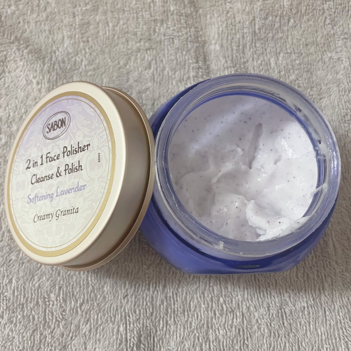 フェイスポリッシャー リラクシング(ラベンダー)/SABON/スクラブ・ゴマージュを使ったクチコミ(2枚目)