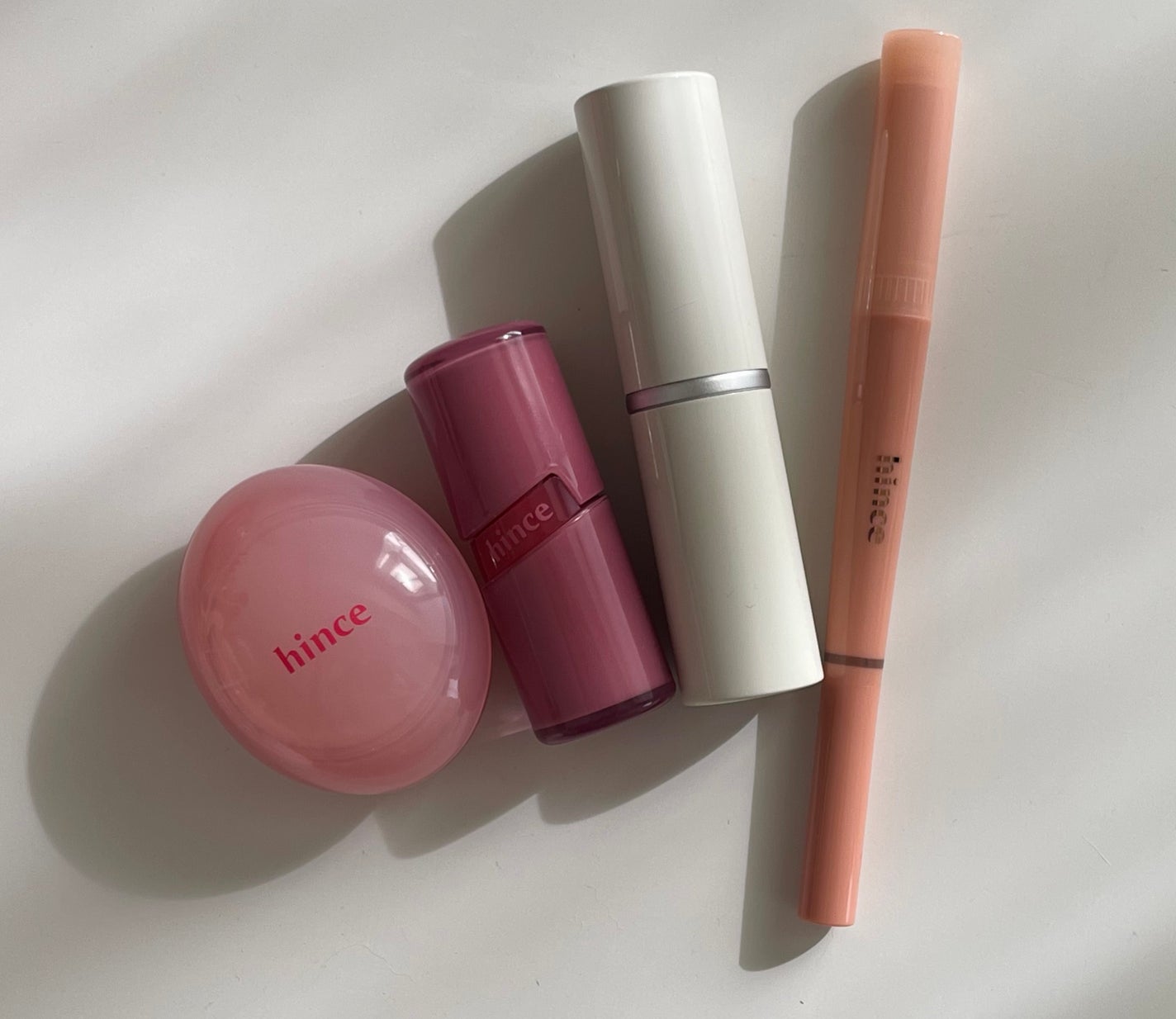 トゥルーディメンションラディアンスバーム/hince/スティックハイライトを使ったクチコミ(1枚目)