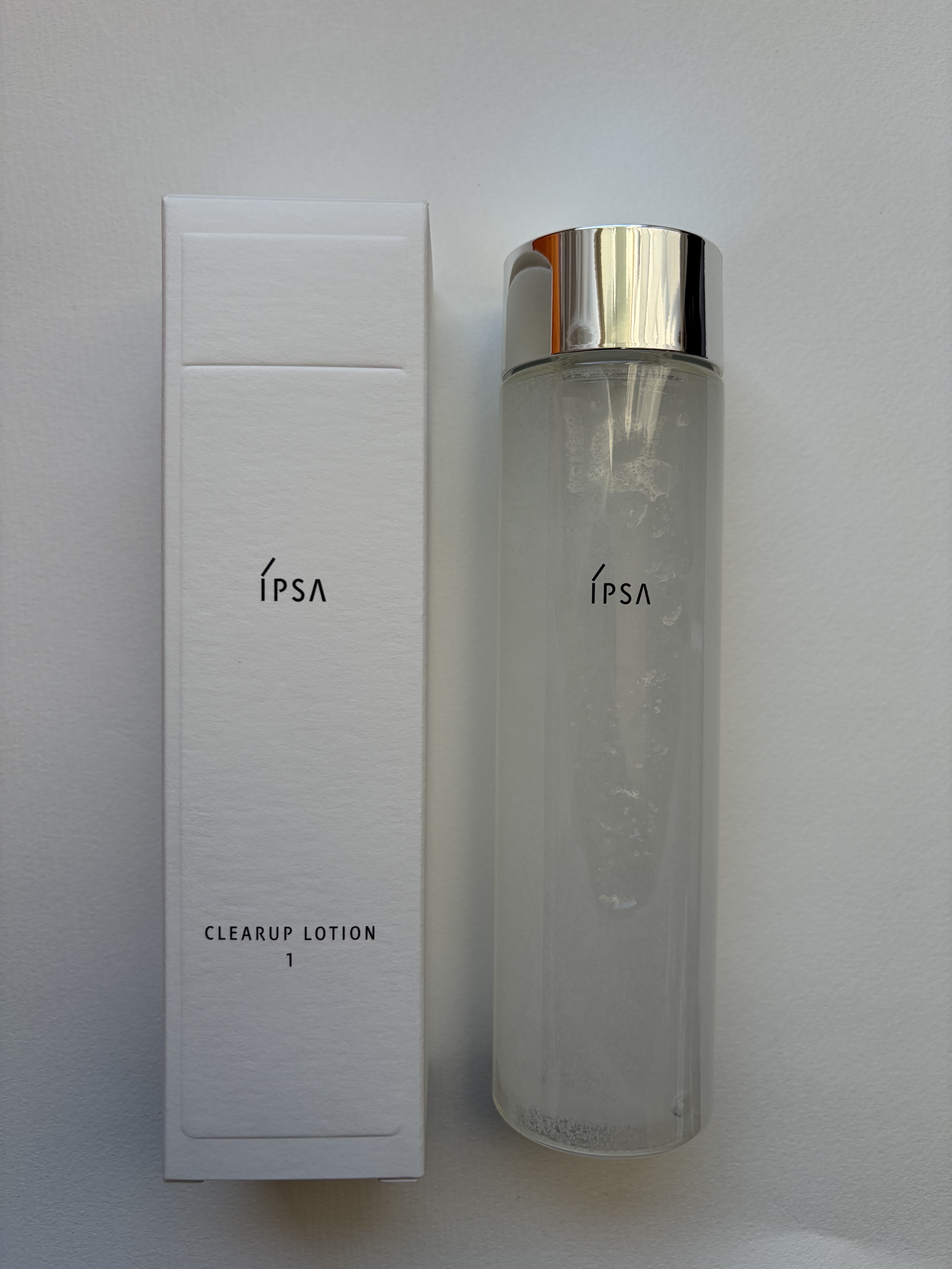 IPSA クリアアップローション 1✔


角質ケアができる拭き取り化粧水✨
デパコスの拭き取り化粧水の中で1番好きでリピートしている商品✨
特に今年はめっちゃめっちゃ使った🥇✨

IPSAのコットンにたっぷり出して優しく拭き取るだけでO