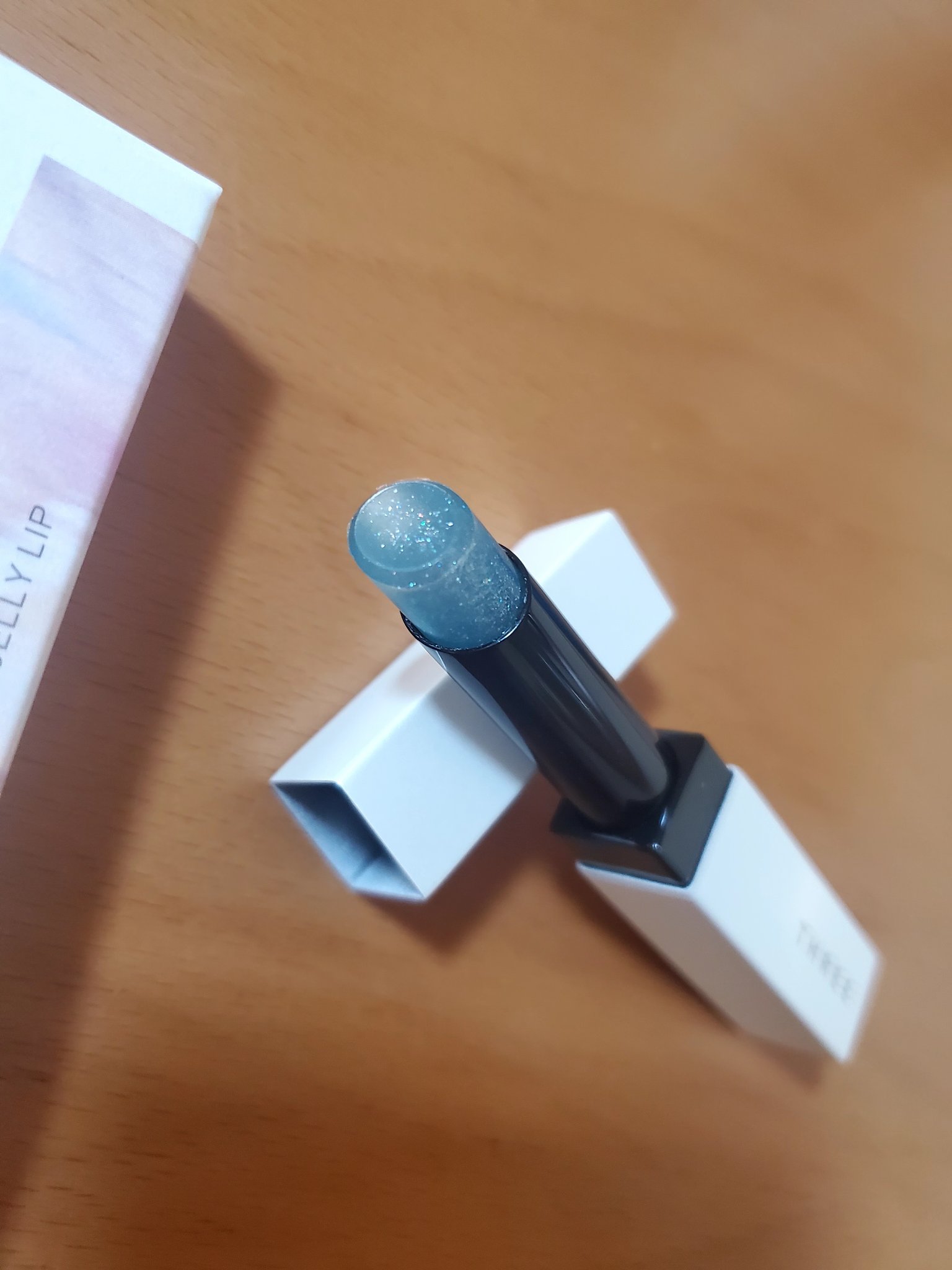 グリタリングジェリーリップ/THREE/リップティントを使ったクチコミ（2枚目）