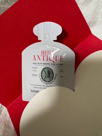 ユイル・アンティーク フルール・ドランジェ・ドゥ・ベルカンヌ/オフィシーヌ・ユニヴェルセル・ビュリー/ボディオイルを使ったクチコミ(3枚目)