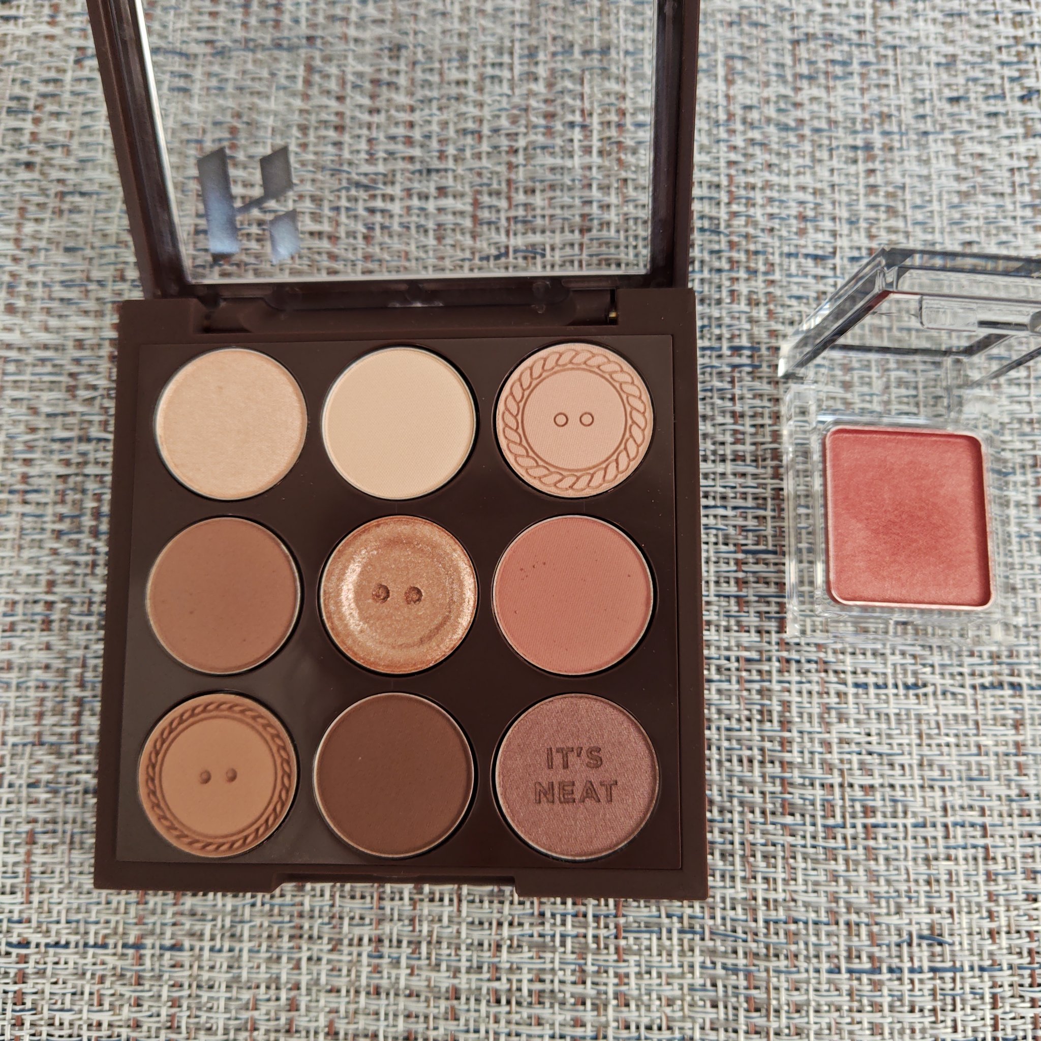 マイフェイブムードアイパレット 9カラー/HOLIKA HOLIKA/アイシャドウパレットを使ったクチコミ（2枚目）