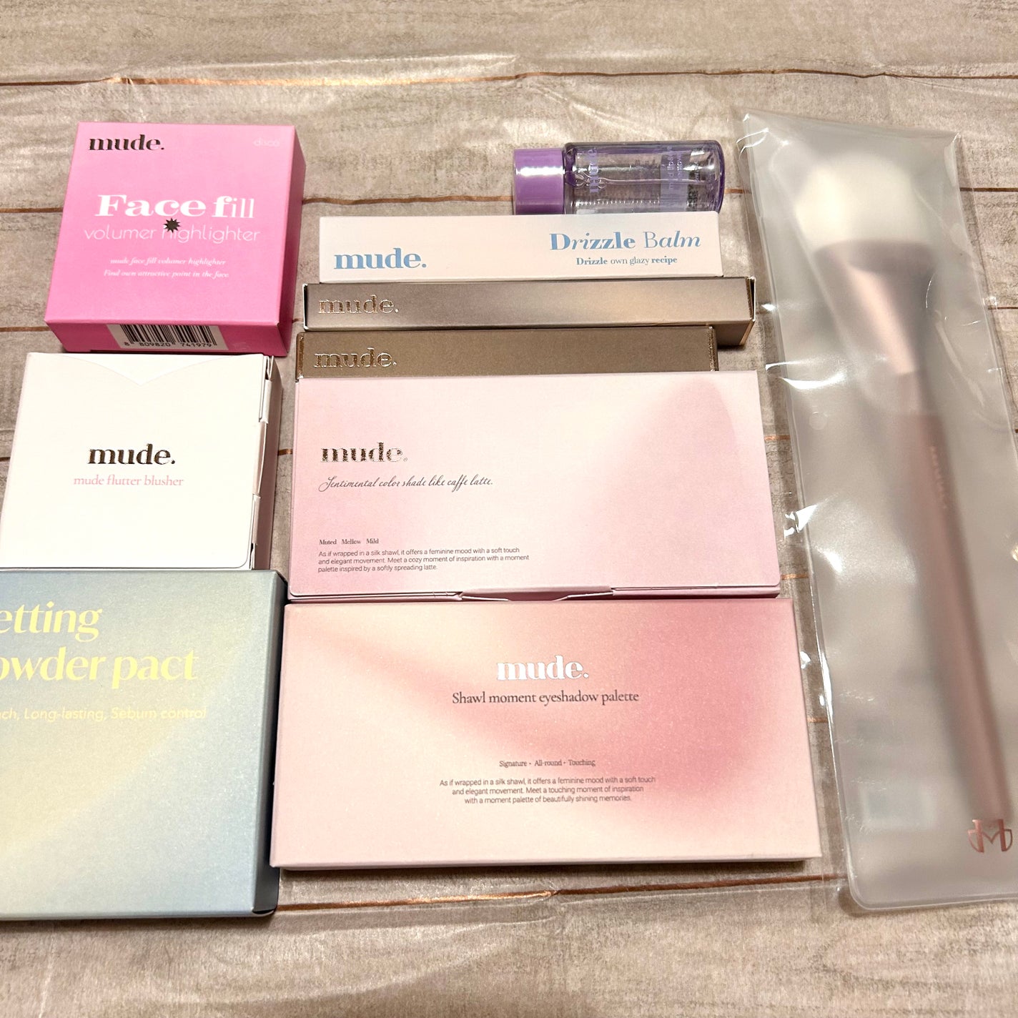 MDショールモーメント アイシャドウパレット/mude./アイシャドウパレットを使ったクチコミ(2枚目)