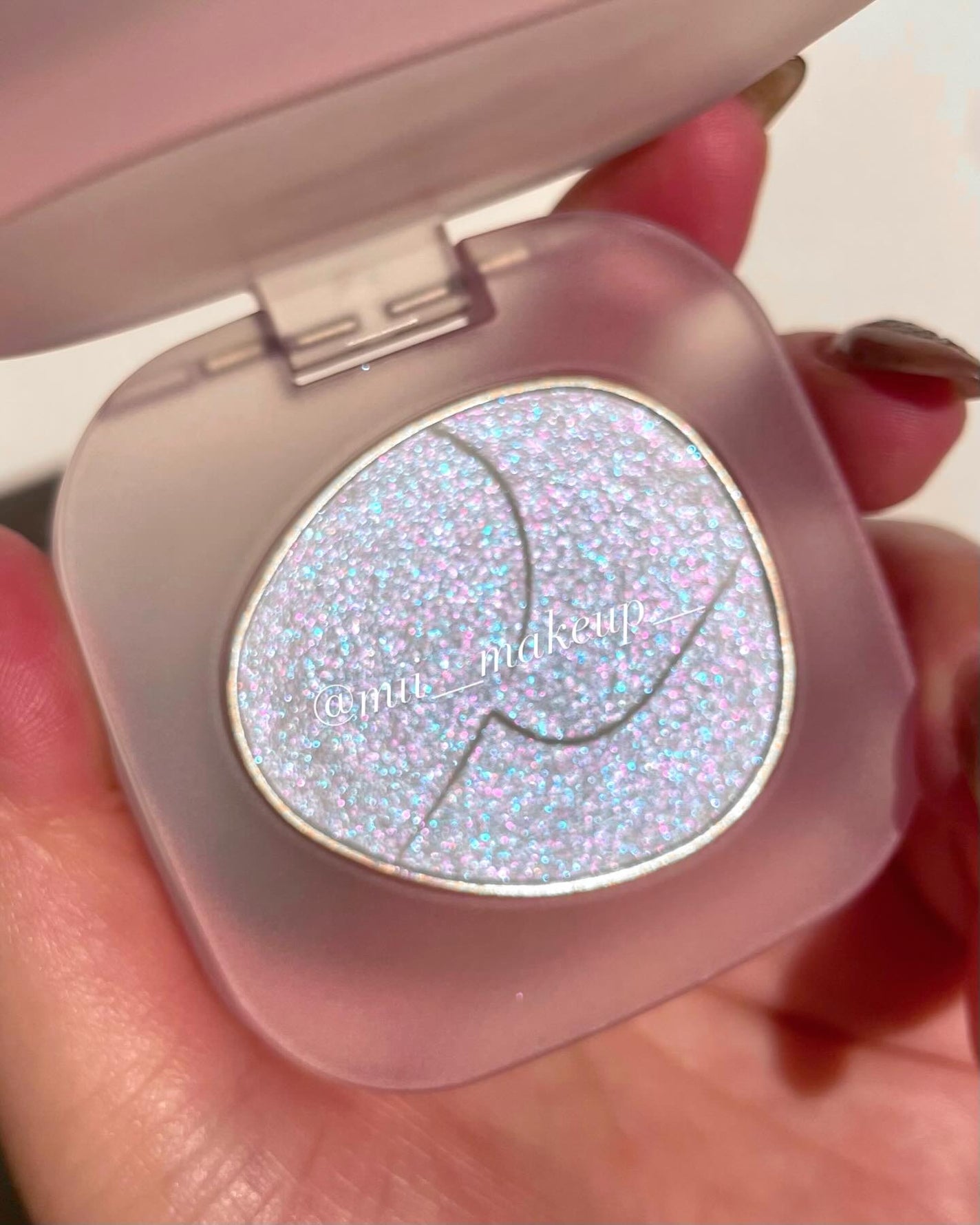 トーン ペタル フロート ブラッシュ/to/one/パウダーチークを使ったクチコミ(6枚目)