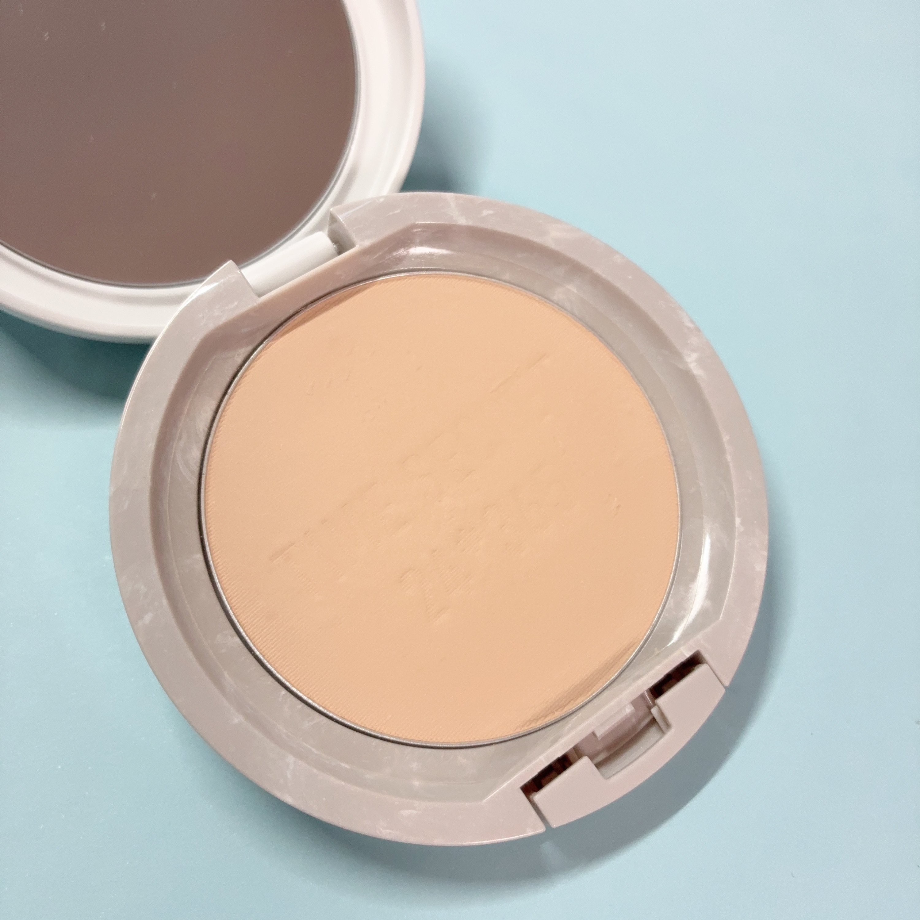 ミネラル 薬用プレストパウダー ライトオークル/TIME SECRET/プレストパウダーを使ったクチコミ（2枚目）