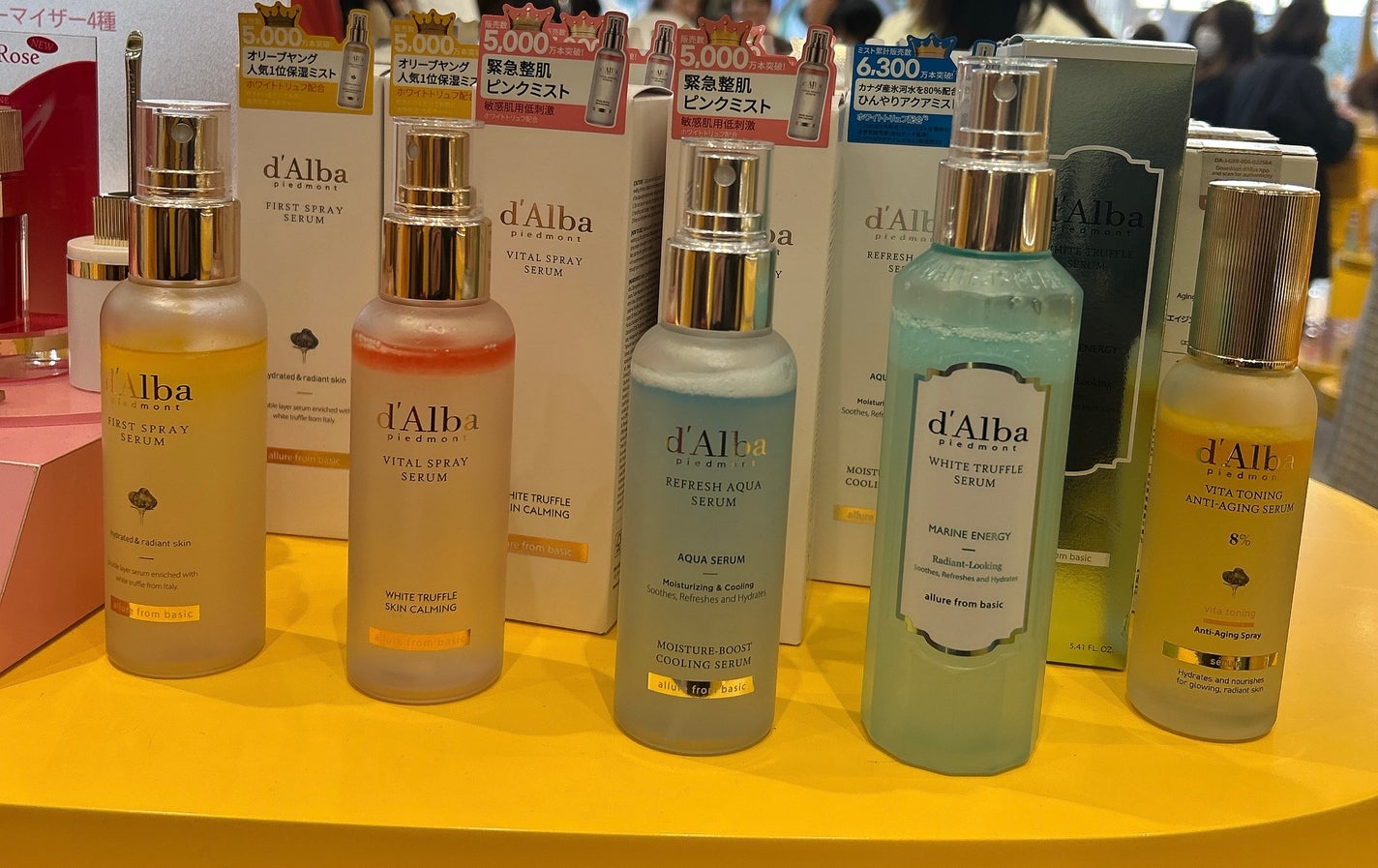 roon_pa@フォロバ on LIPS 「ダルバポップアップイエロー×ホワイトの幸せなホリデー空間🎁🎄全..」(9枚目)