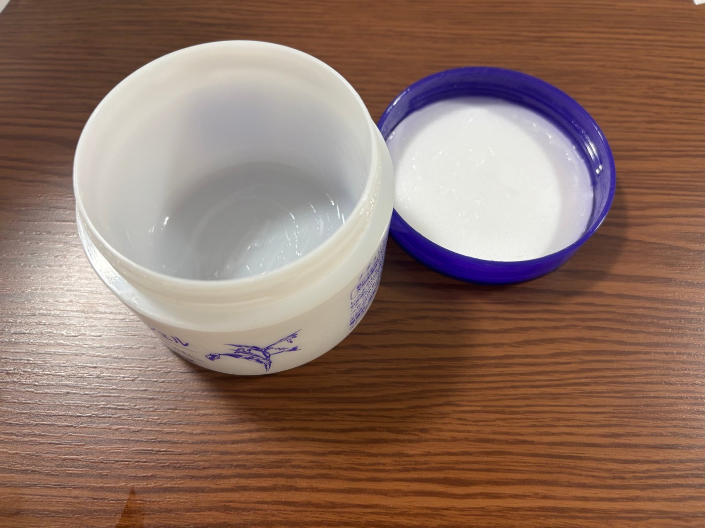 ハトムギ保湿ジェル(ナチュリエ スキンコンディショニングジェル)/ナチュリエ/美容液を使ったクチコミ(1枚目)