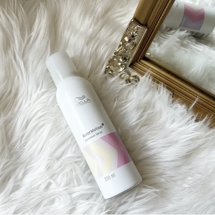 ウエラ カラーモーション+ ルミナススプレーのクチコミ「ウエラ
カラーモーション+ ルミナススプレー

♡ポイント♡
☑︎ カラーヘアに影響を与える日.....」（1枚目）