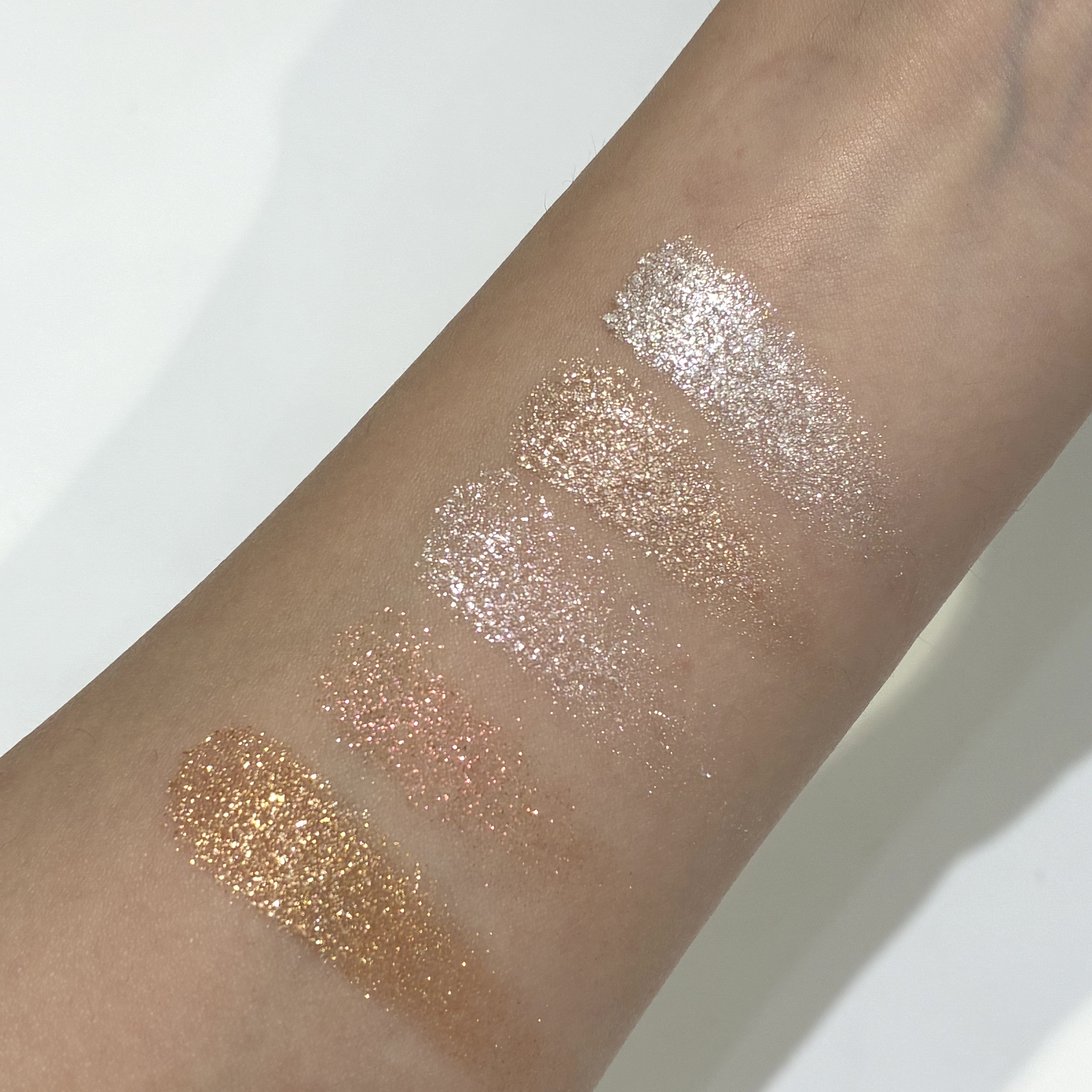 アディクション ザ シングル アイシャドウ スパークル/ADDICTION/単色アイシャドウを使ったクチコミ（3枚目）