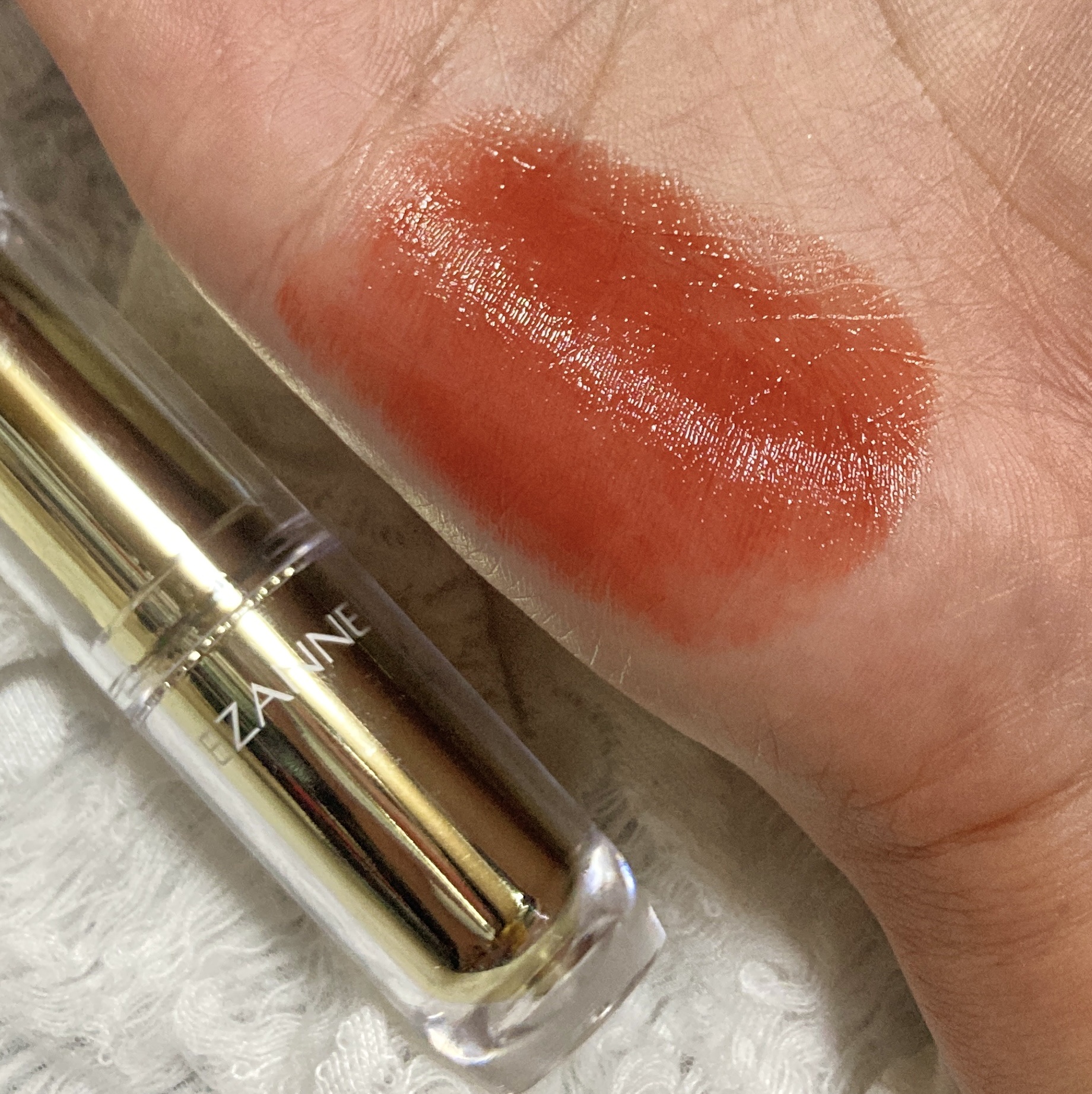 CEZANNE ラスティンググロスリップのクチコミ「CEZANNE ラスティンググロスリップ

【使った商品】
101 ブラウン系

【商品の特徴.....」（3枚目）