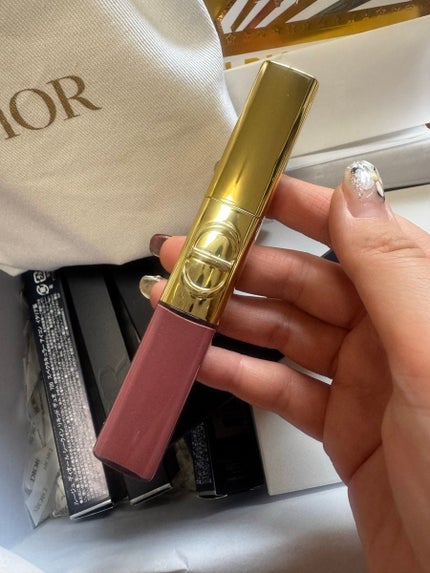 ルージュ ディオール シークイン リキッド デュオ(ホリデーコレクション 2025 限定品)/Dior/口紅・グロス・リップライナー・リップケアを使ったクチコミ(1枚目)