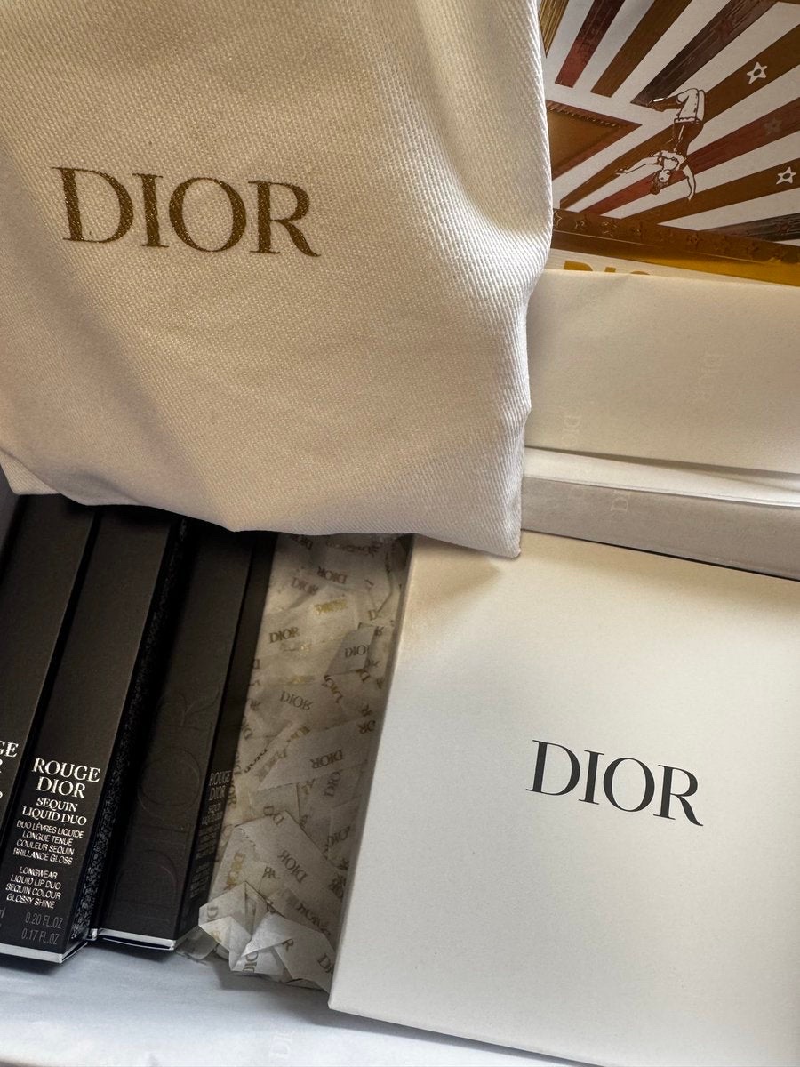 ルージュ ディオール シークイン リキッド デュオ（ホリデーコレクション 2025 限定品）/Dior/口紅・グロス・リップライナー・リップケアを使ったクチコミ（3枚目）