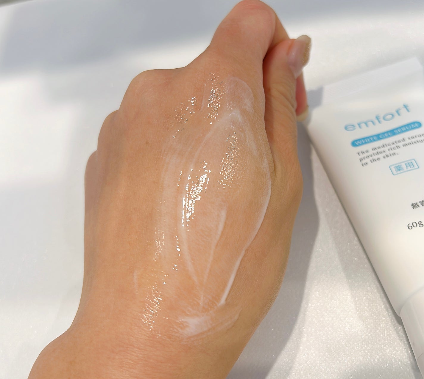 エンフォート薬用ホワイトジェルセラム/サニクリーン九州/ハンドクリームを使ったクチコミ(5枚目)