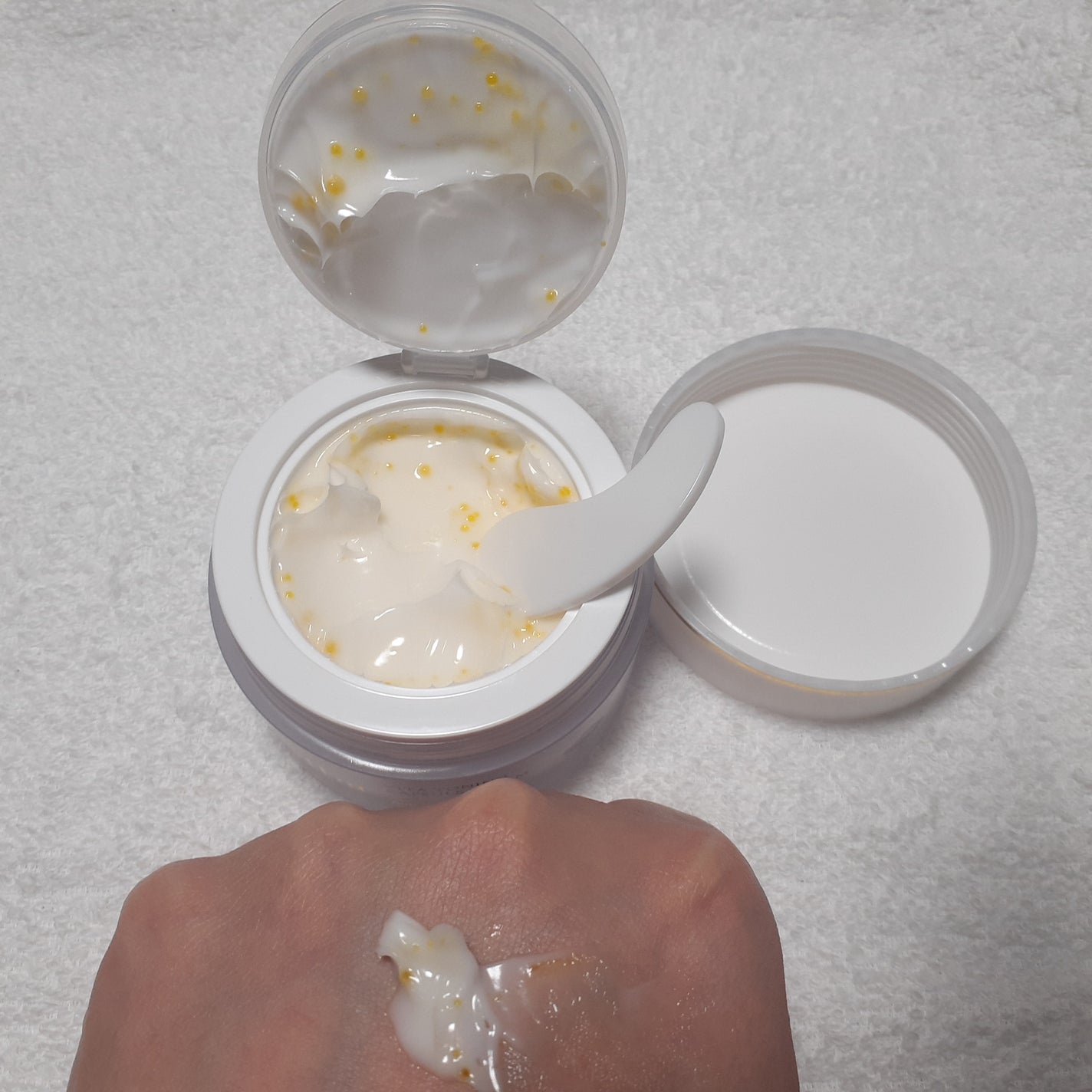 ビタトーニングカプセルクリーム/ダルバ/フェイスクリームを使ったクチコミ(2枚目)