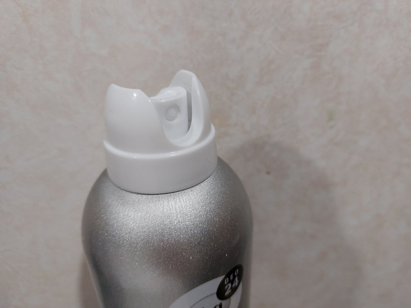 デオドラントスプレー(無香性)/エージーデオ24/デオドラント・制汗剤を使ったクチコミ(2枚目)